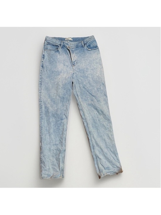 Abercrombie & Fitch Denim - Abercrombie & Fitch Curve Love 90s Straight Jeans - Size 32/14L
